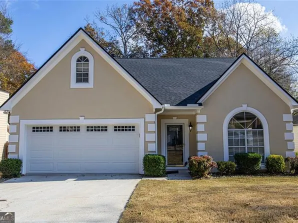 1024 Oakwood Chase Cir, Stone Mountain, GA 30083