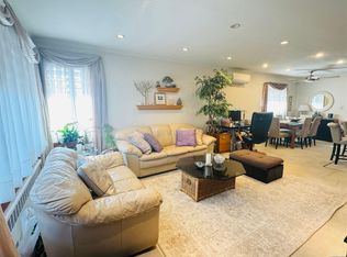 5834 229th St, Oakland Gardens, NY 11364