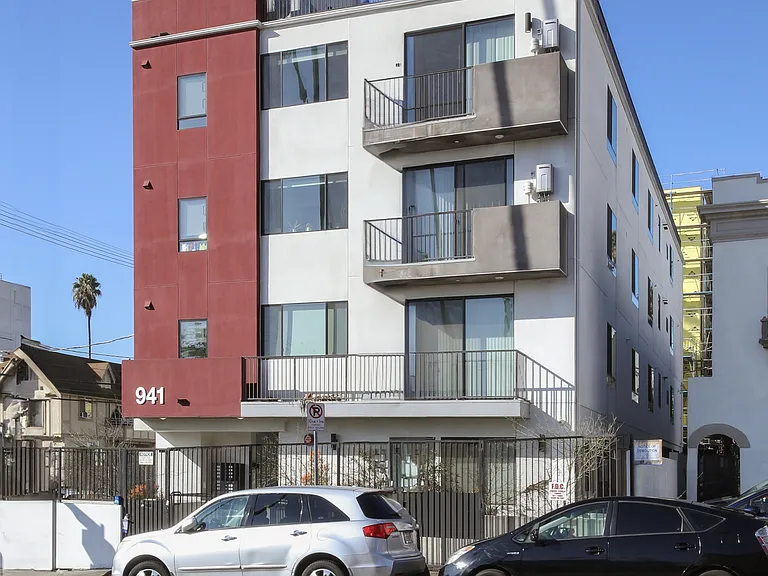941 Fedora St #304 — Photo 9
