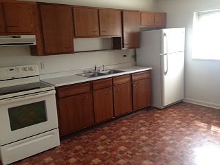 4th image of 516 41st St SE #A