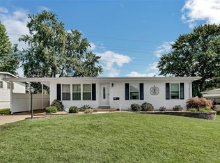2665 Dove Dr, Florissant, MO