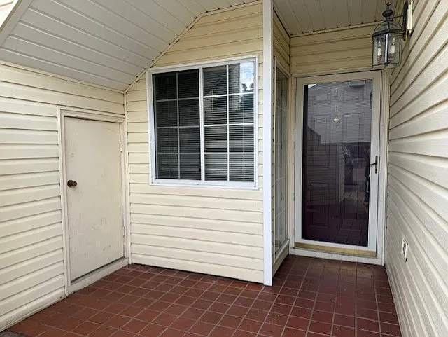 2 bed, 950 sqft, $1,195 — Photo 3