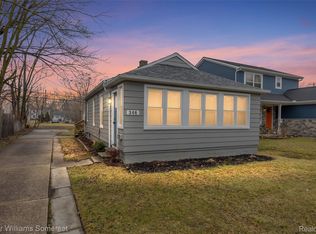 346 E Bernhard Ave, Hazel Park, MI