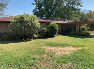 404 Brookhollow St, Decatur, TX 76234