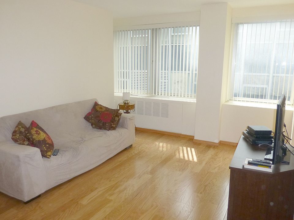 1st image of 164-168 Pearl St #4H