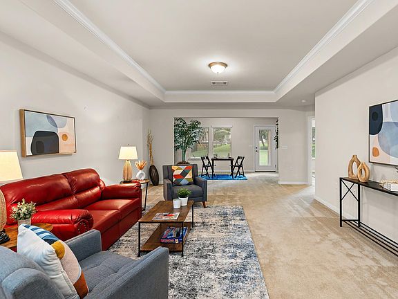 3rd image of 605 Chambers Creek Ct