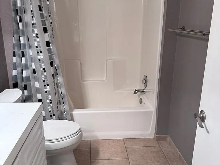 857 Robinson Ln — Photo 21