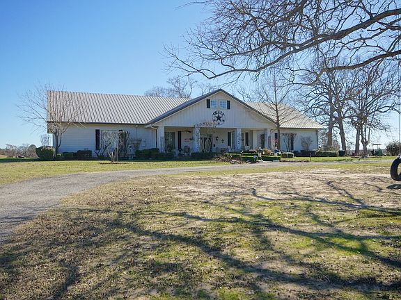 3rd image of 1150 County Road 3805