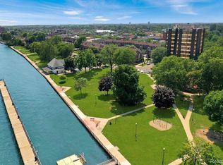 20 Chestnut St APT 304, Wyandotte, MI