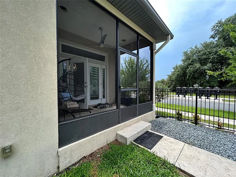 11788 SW 30th Ave — Photo 30