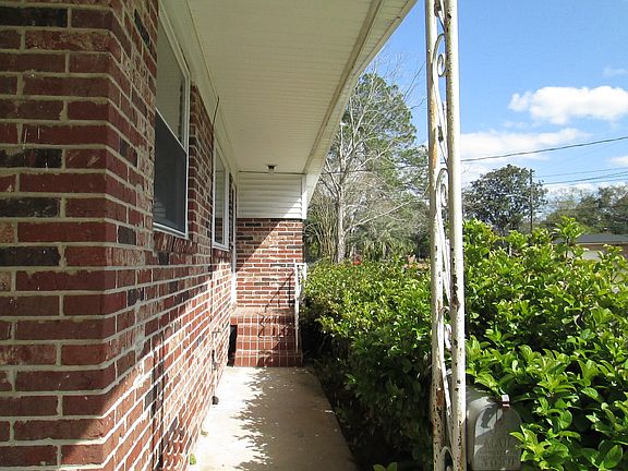 3rd image of 5039 Andrew Robinson Dr