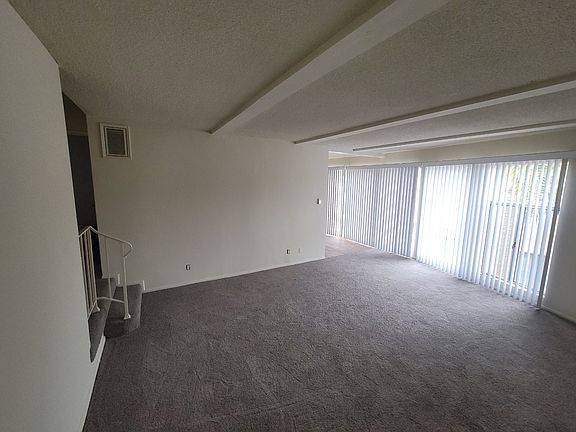 5th image of 521 N Market St APT 8