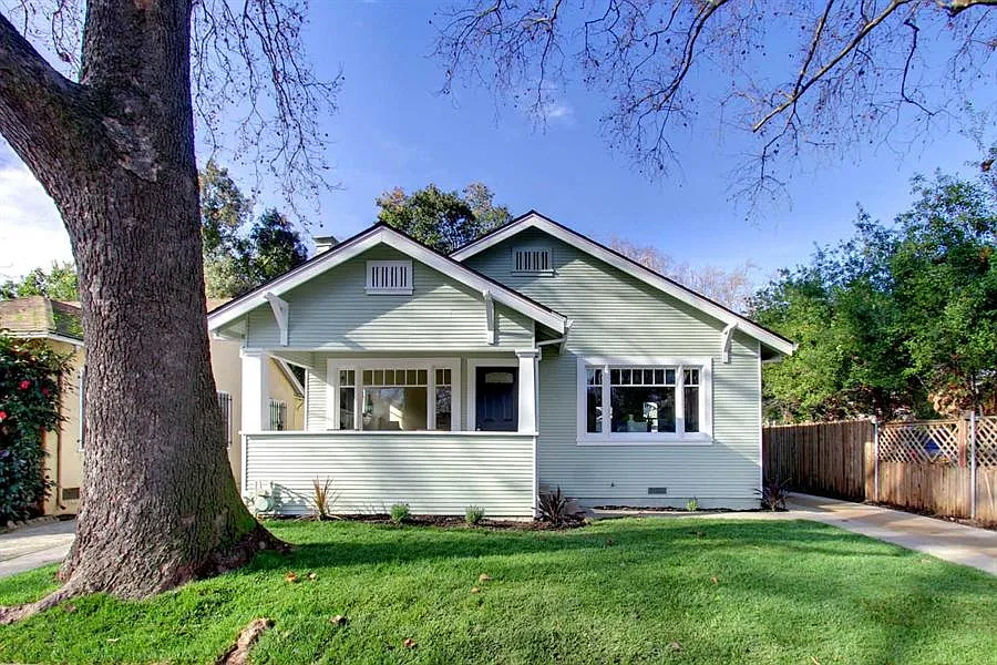 2724 16th St photo 1