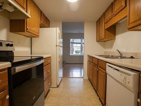 5th image of 9324 Gildenfield Ct