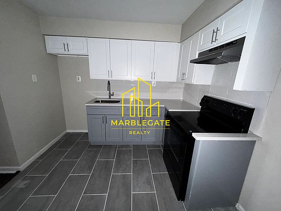 2nd image of 291 Wainwright St #200