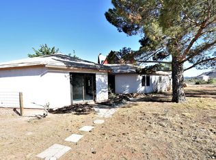 102 McBride Ln, Alpine, TX 79830