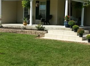 319 SE 200th Rd, Clinton, MO 64735