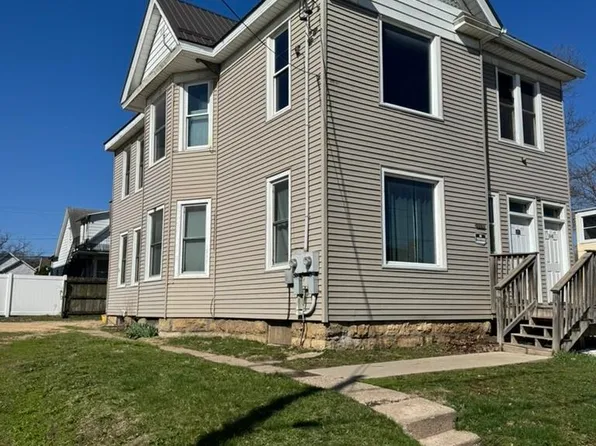 2233 Jackson St, Dubuque, IA 52001