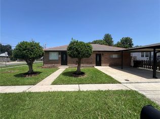 2317 Delille St, Chalmette, LA 70043