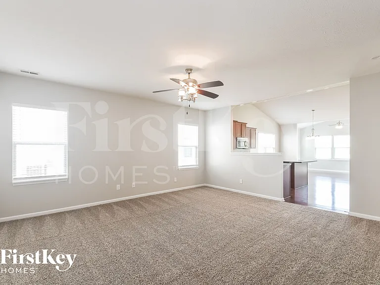 5887 Aldridge Dr — Photo 4