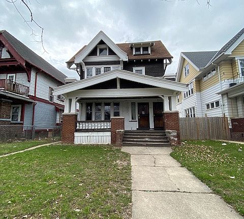 2nd image of 2739-2741 N 39th St