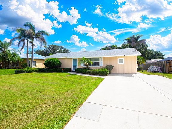 3rd image of 6004 Tangelo Drive