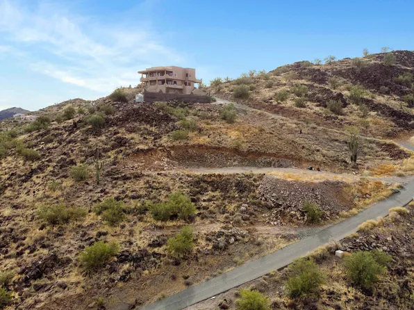 3217 W Blue Eagle Lane #-, Phoenix, AZ 85086