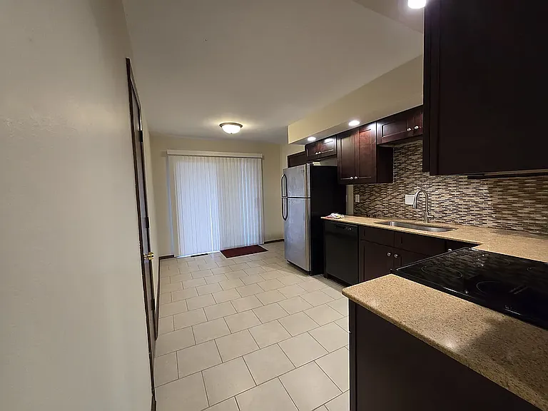 1436 Camellia Dr #2 — Photo 6