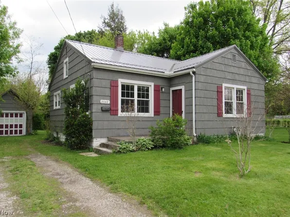 2042 W Prospect Rd, Ashtabula, OH 44004