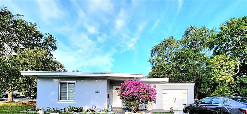 1st image of 14210 NE 9th Ave