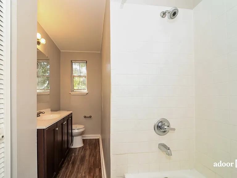 7426 Burlingame Dr S — Photo 9