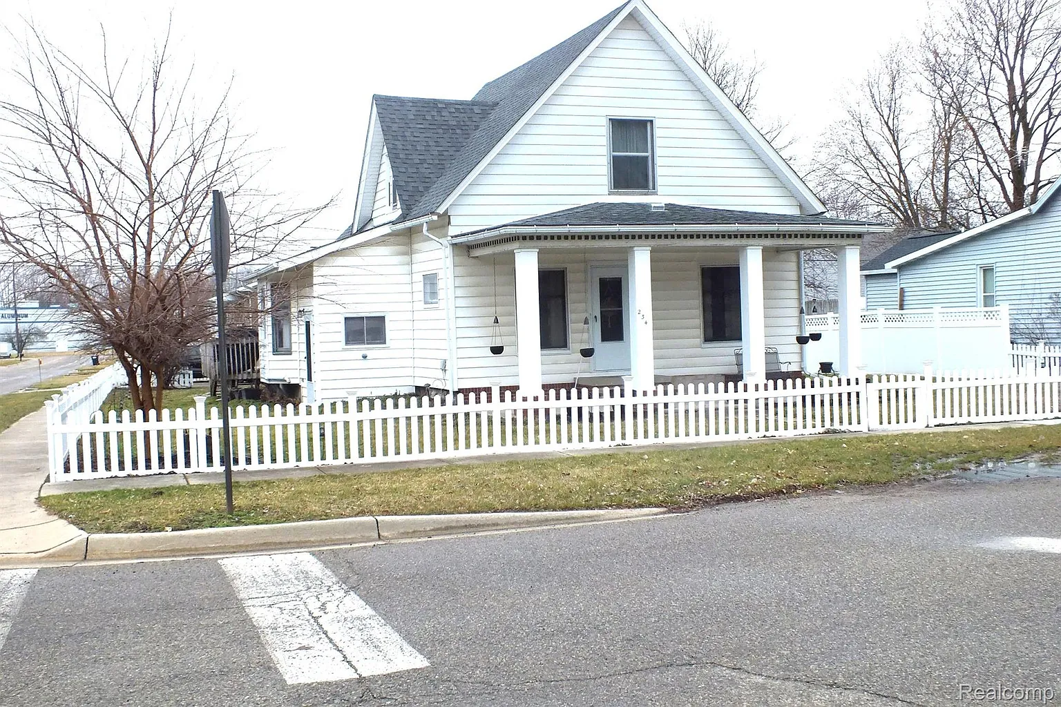 234 S Ann St photo 1