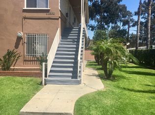 11800 S Figueroa St APT 8, Los Angeles, CA 90061