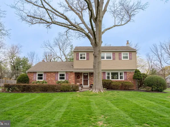 48 Hickory Ln, Chalfont, PA 18914