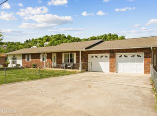 354 Apple Valley Rd, Sevierville, TN 37862