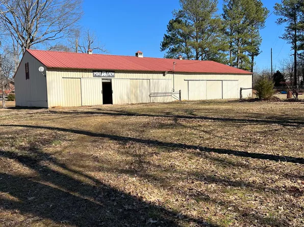 75 Hillandale Dr, Russellville, AL 35654