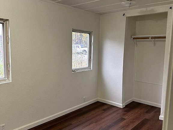 5th image of 801 E Blind Nick Dr #4