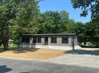 8 Kelley St, Fairfield, ME 04937