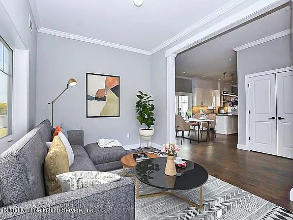 4th image of 279 Nashville St #1