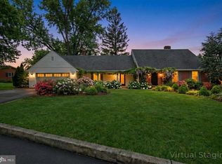 2 Golfview Rd, Camp Hill, PA 17011