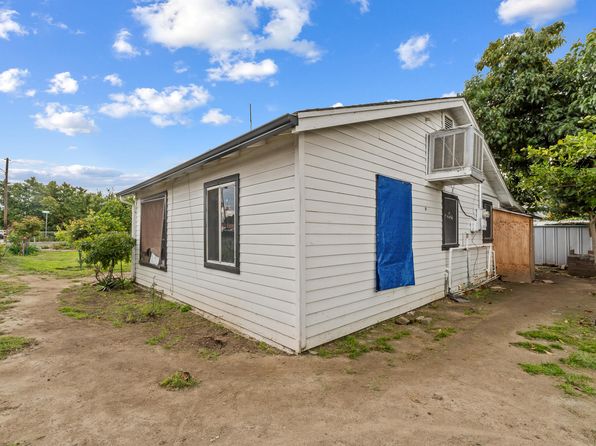 1729 N Willis Street, Visalia, CA 93291