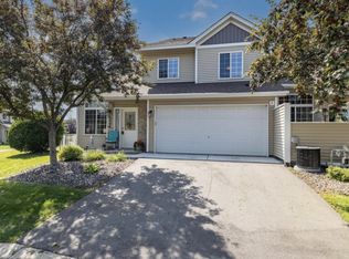2224 Quarry Ln, Shakopee, MN 55379
