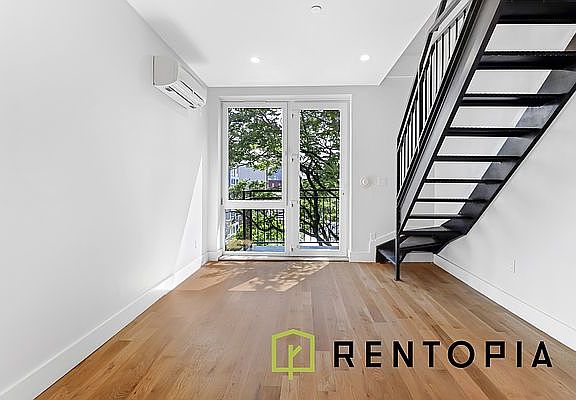 3rd image of 438 Union Ave #6G