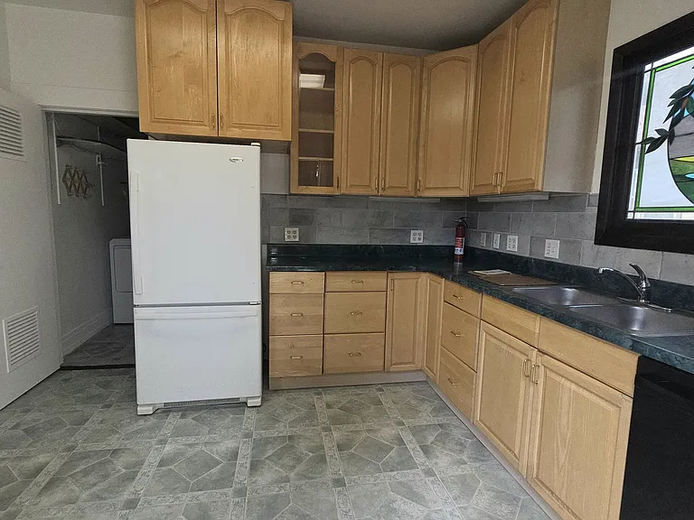 1329 Bonita Ave #A — Photo 17