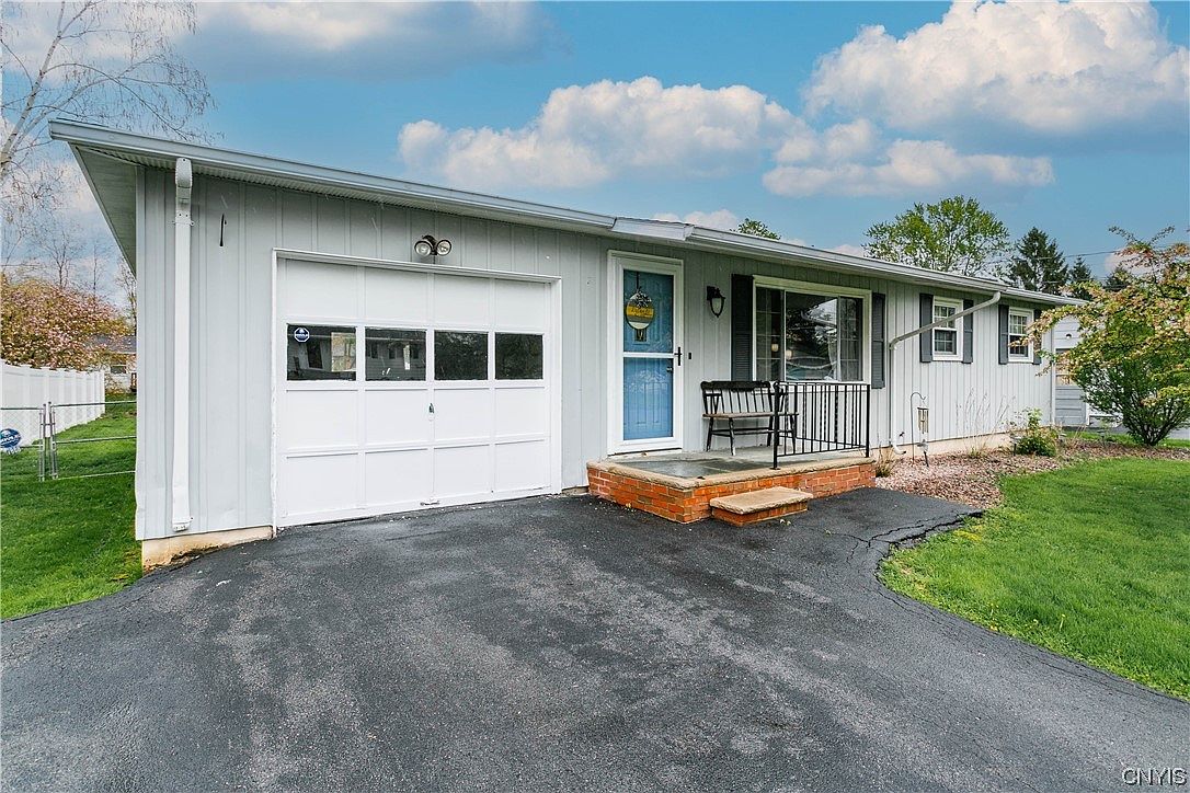 7868 Lancewood Dr, Liverpool, NY 13090 Zillow