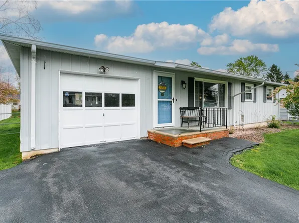 7868 Lancewood Dr, Liverpool, NY 13090