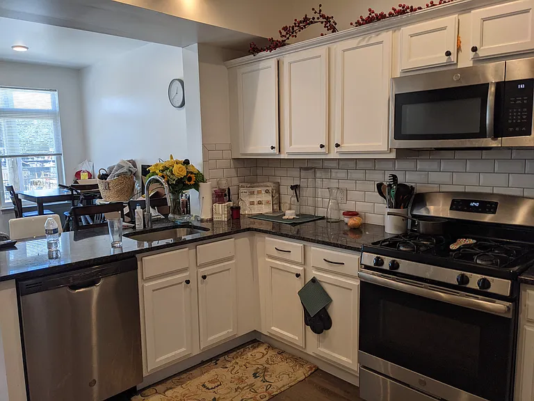 6615 Ridge Avenue — Photo 26