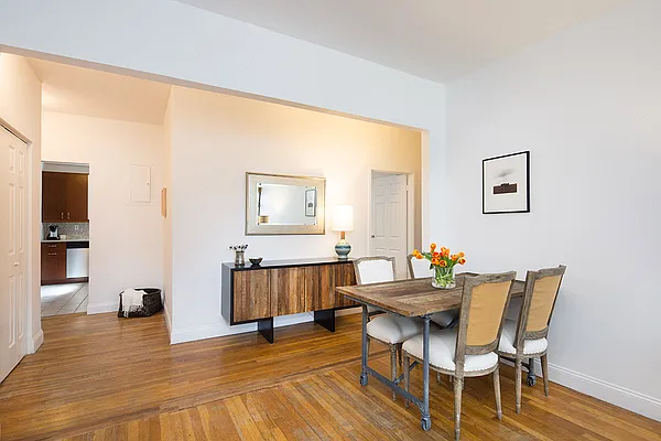 Sold by Compass | media 2