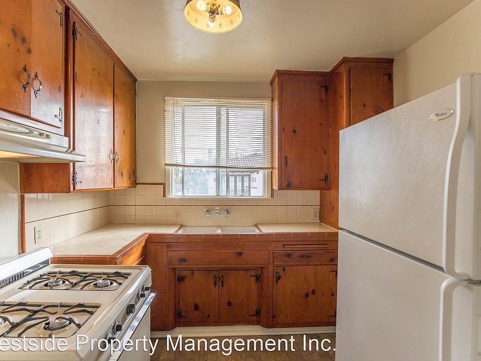 1st image of 244 S Doheny Dr #246B