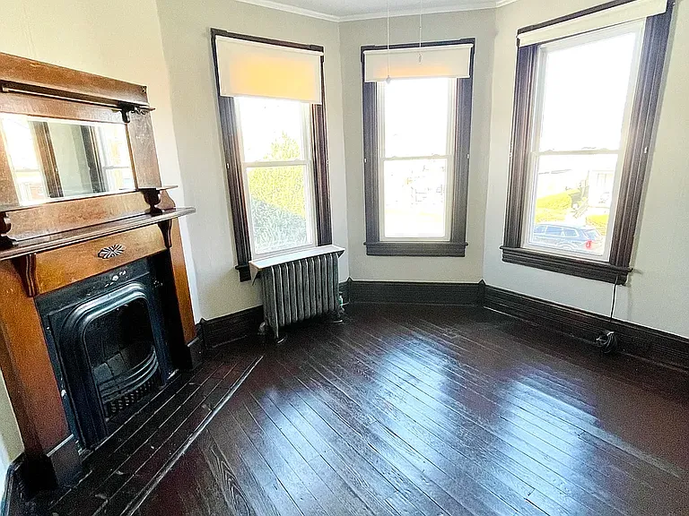 215 E Prospect St — Photo 20